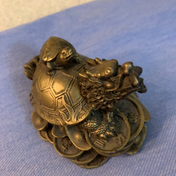 Brass dragon/turtle statue, 2.25 inches high. - Picture 3 of 5